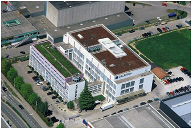 Vue aérienne d’un bâtiment administratif entretenu par Cardoso Nettoyages